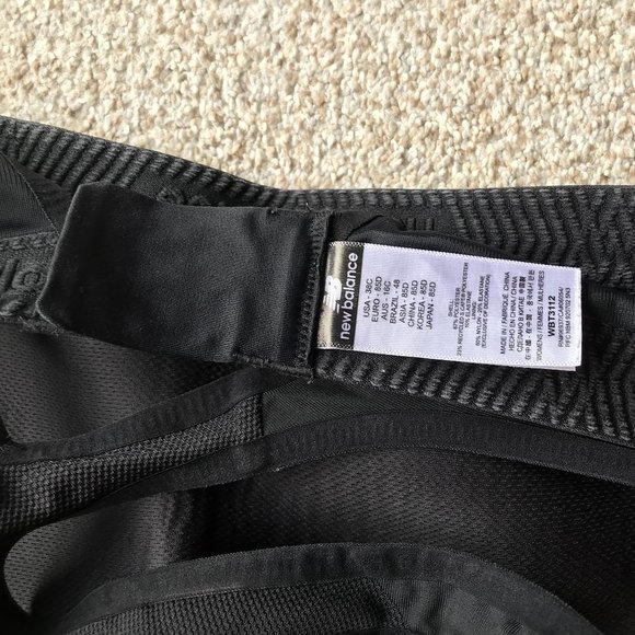 New Balance racer back bra - Picture 4 of 4